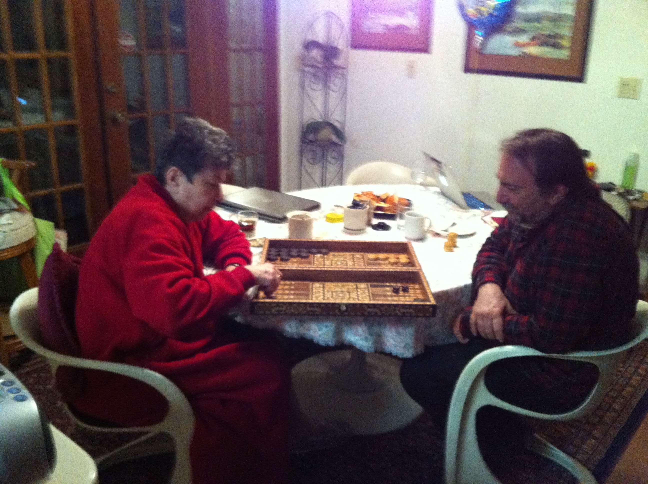 Mimi and Robert, backgammon, 2014